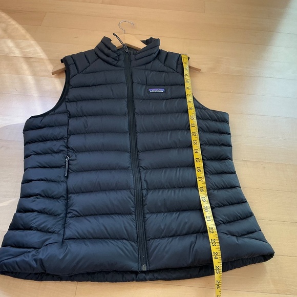 Patagonia Down Sweater Vest-Large - Picture 4 of 6
